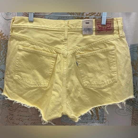 Levis Brand New Sunshine Yellow Button Fly 501 Jean Shorts Highrise 32 Plus - Picture 5 of 9